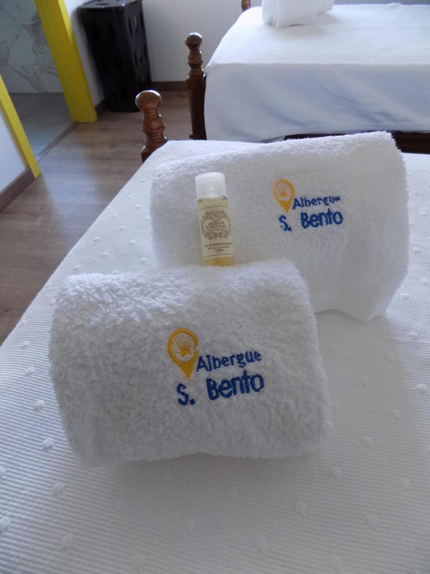 Albergue De Sao Bento กามีนญา ภายนอก รูปภาพ